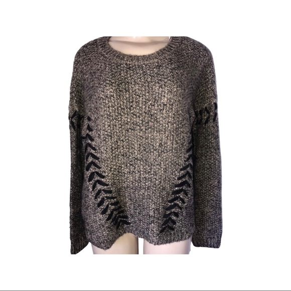 gee gee Sweaters - GeeGee Chunky Cable Knit Sweater NWT